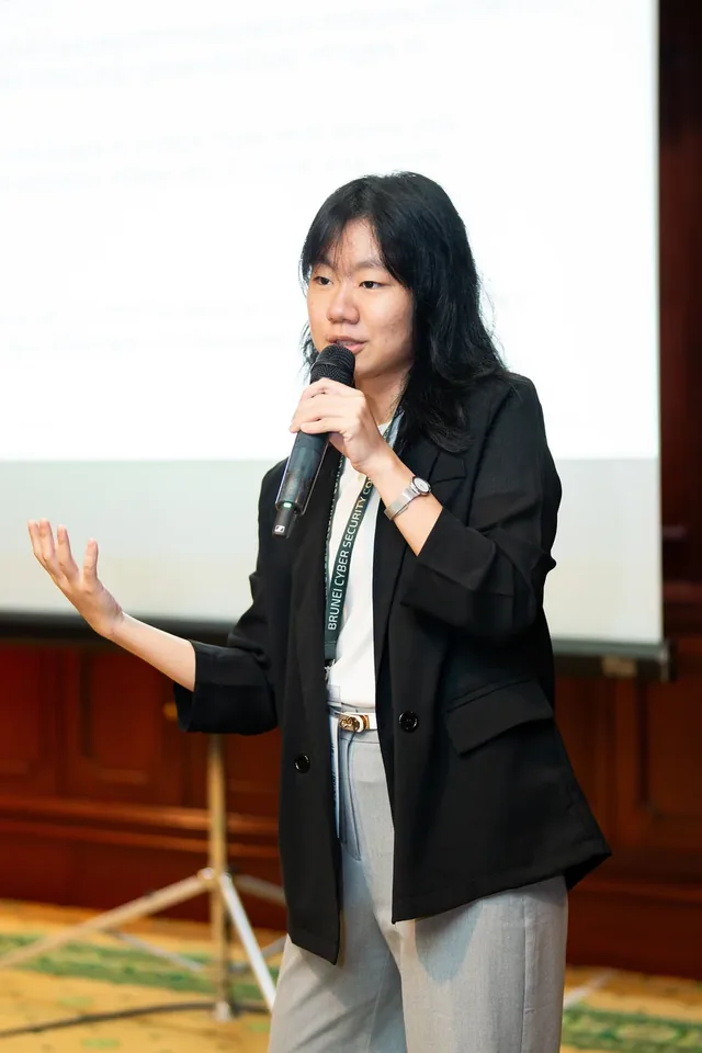 Kar Wei, Head Trainer